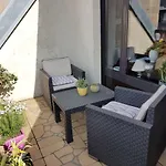 Guest House Close To Train Station